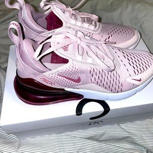 Pink Nike Airmax 270
